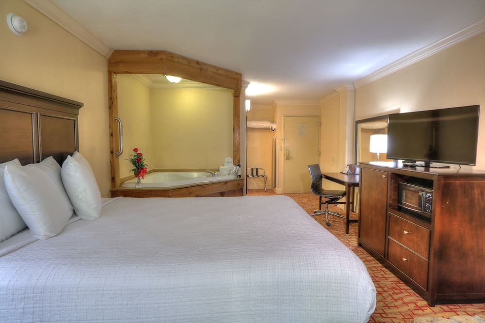 Edgewater Hotel - Gatlinburg