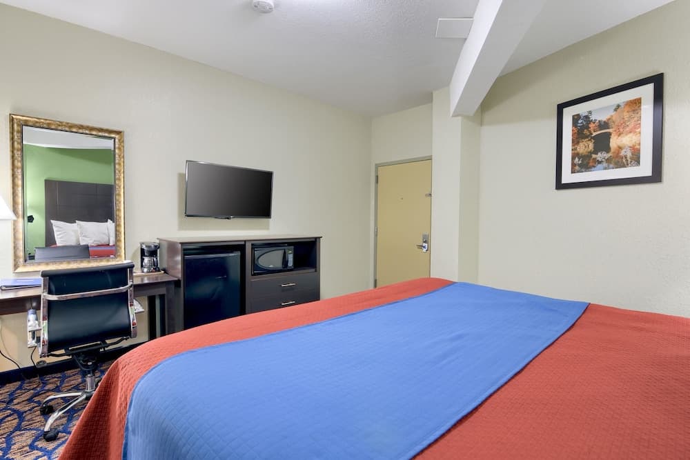Rodeway Inn & Suites Ithaca South