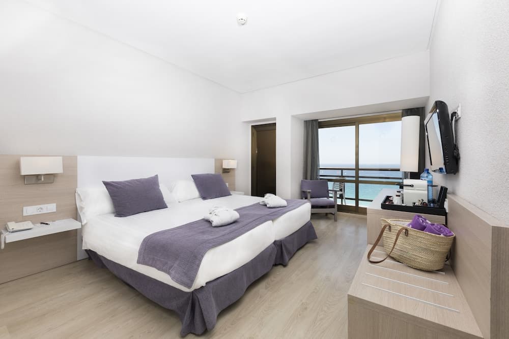 Be Live Adults Only Marivent