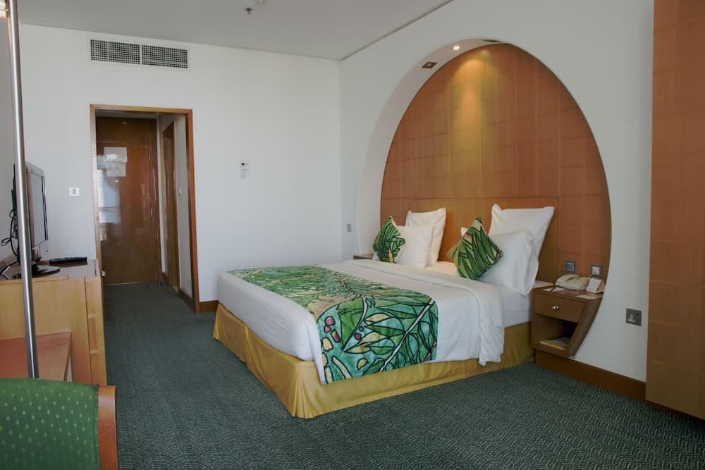 Oryx Grand Jebel Hafeet