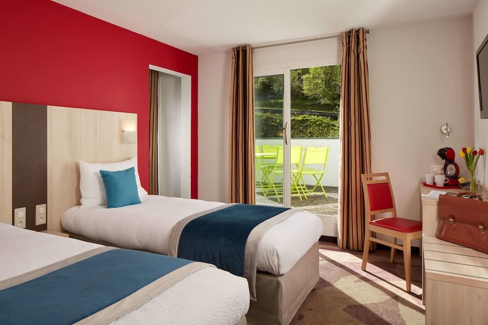 Hotel Roissy Lourdes