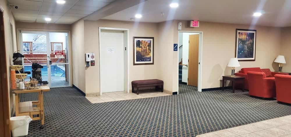 Quality Inn & Suites Eldridge Davenport North