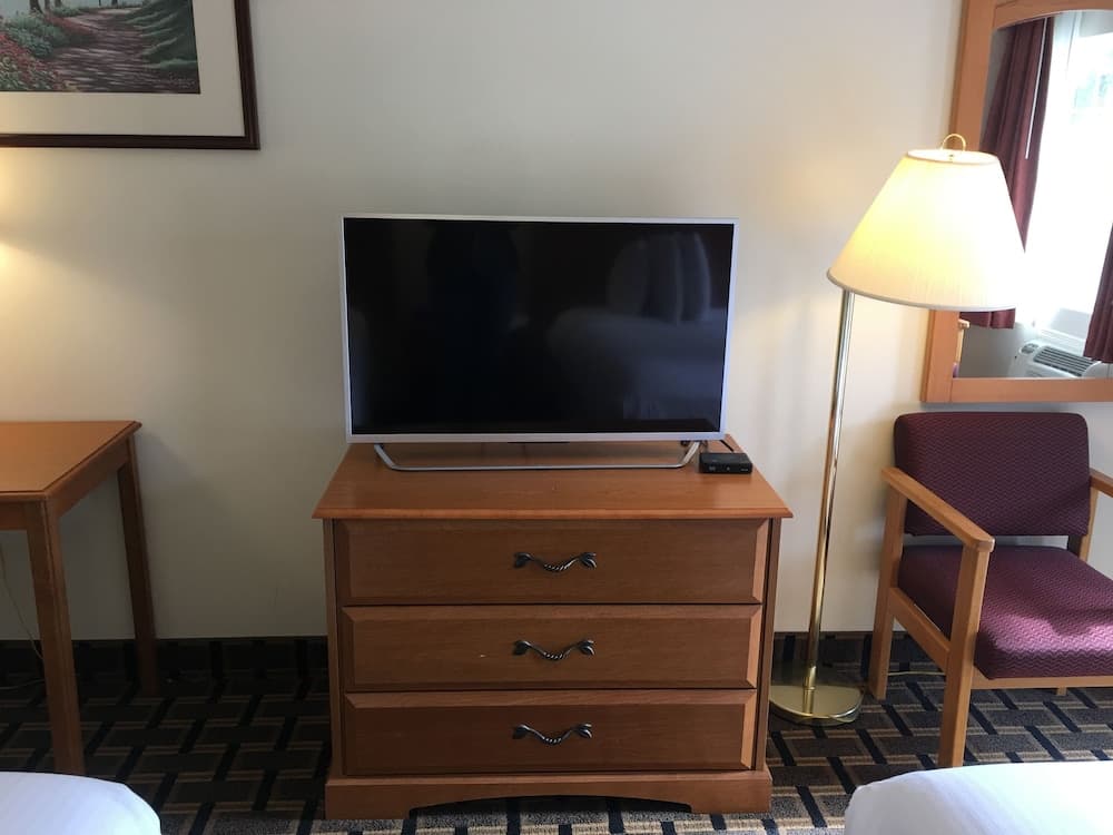 Red Carpet Inn & Suites Cooperstown