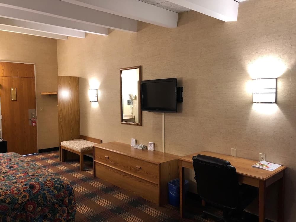 Red Carpet Inn North Syracuse