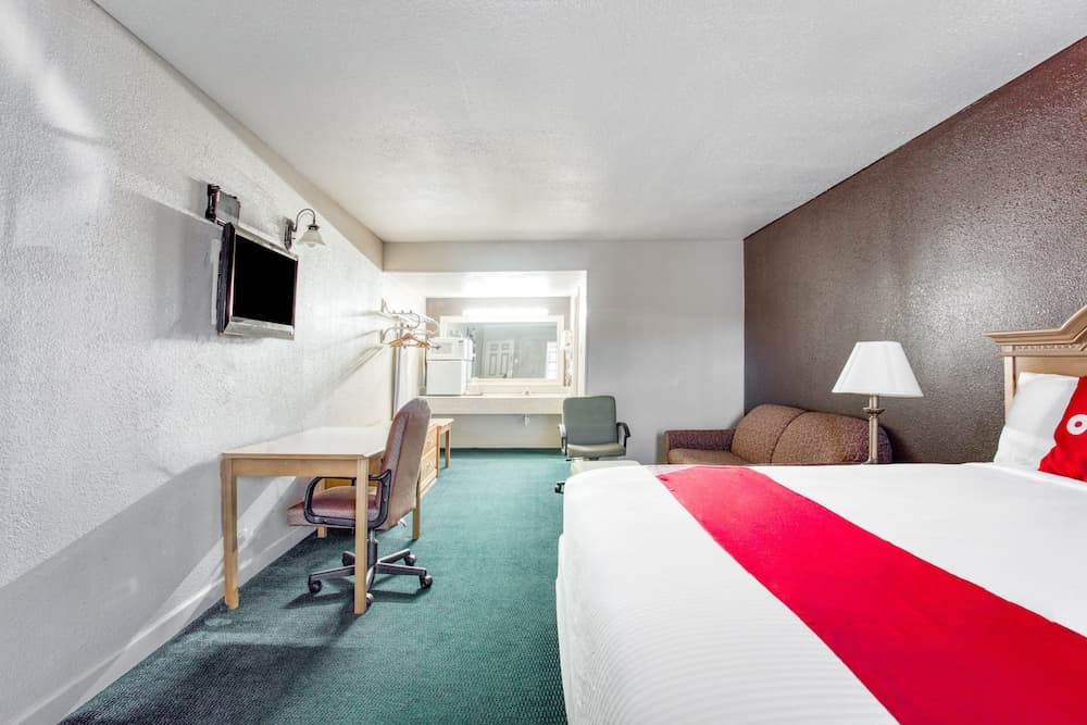 OYO Hotel Bald Knob near Searcy AR