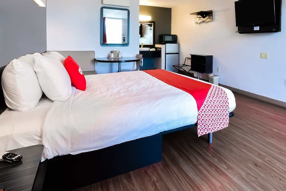 OYO Hotel Valdosta GA I-75