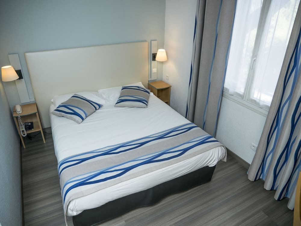 Logis Hotel Uzes Pont du Gard