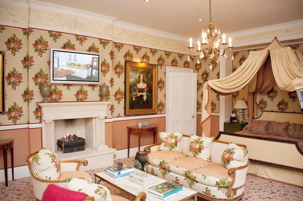 Summer Lodge Country House Hotel