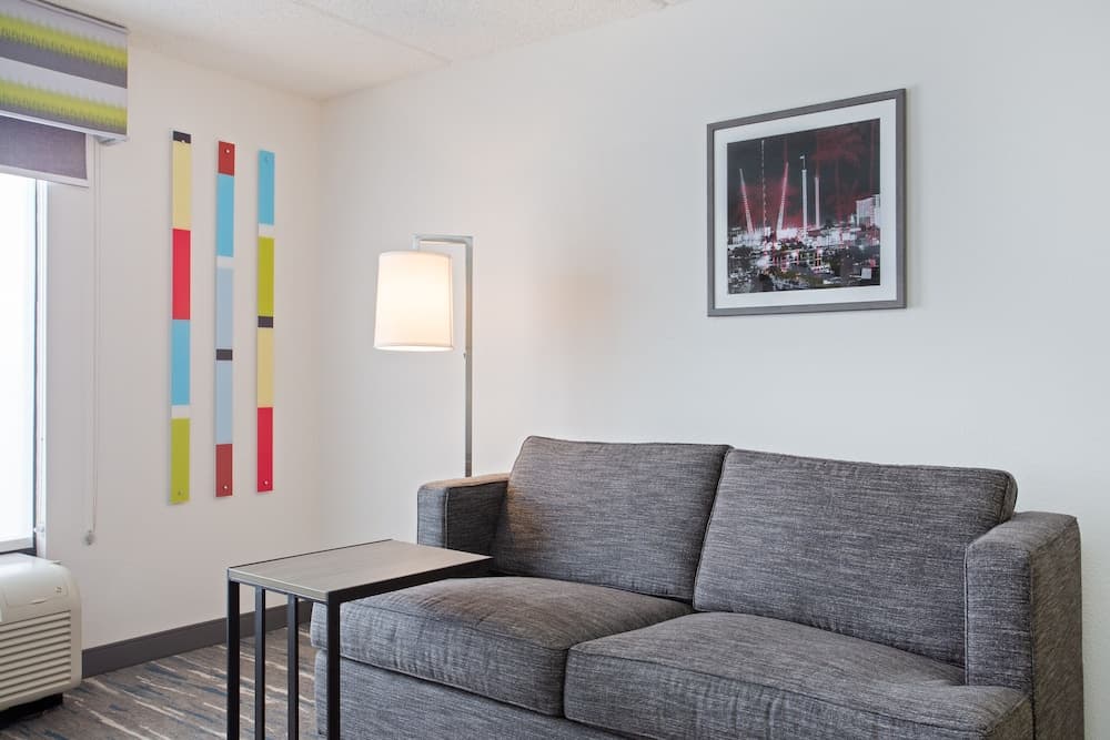 Hampton Inn & Suites Orlando Intl Dr N