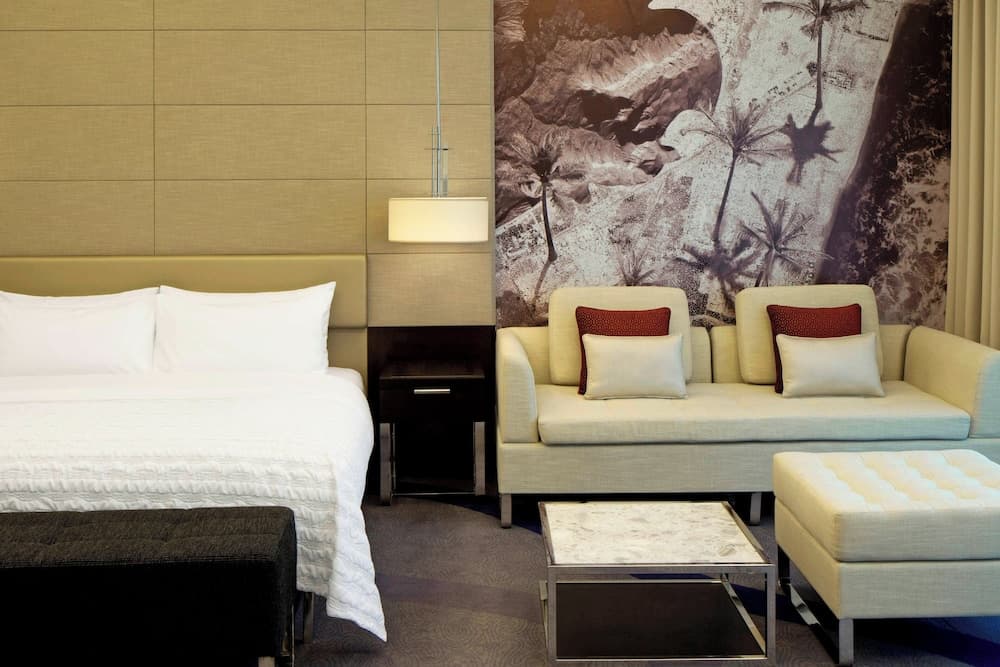 Le Meridien Al Aqah Beach Resort