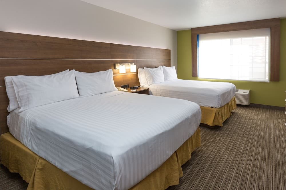 Holiday Inn Express Hotel & Suites Hesperia by IHG