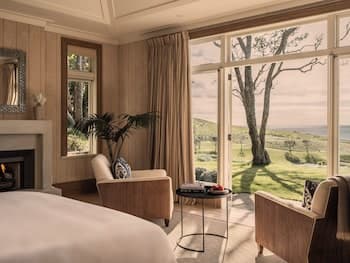 Rosewood Kauri Cliffs