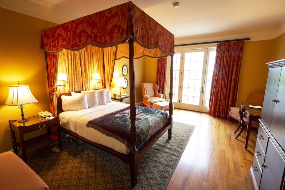 The Berry Hill Resort & Conference Center