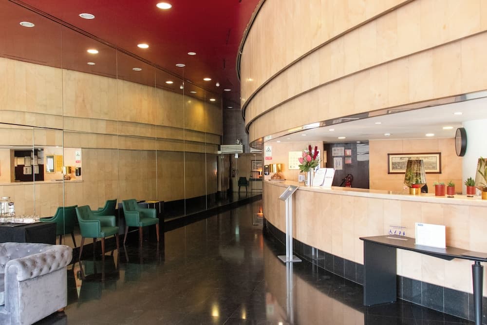 VIP Executive Eden Aparthotel