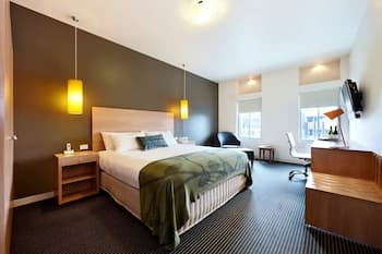 Saint Kilda Beach Hotel (formerly Rydges St Kilda)