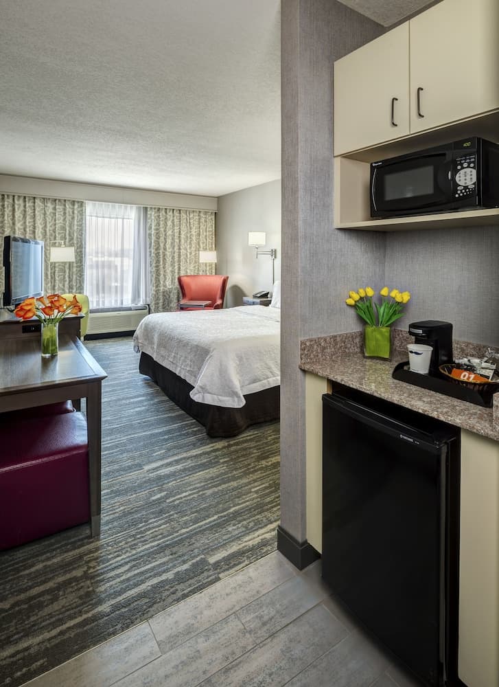 Hampton Inn & Suites Palm Desert