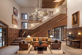 Rusty Parrot Lodge and Spa