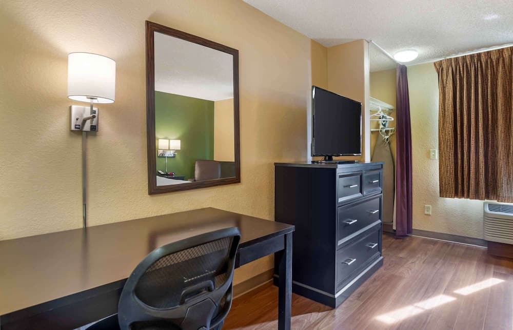 Extended Stay America Suites Palm Springs Airport