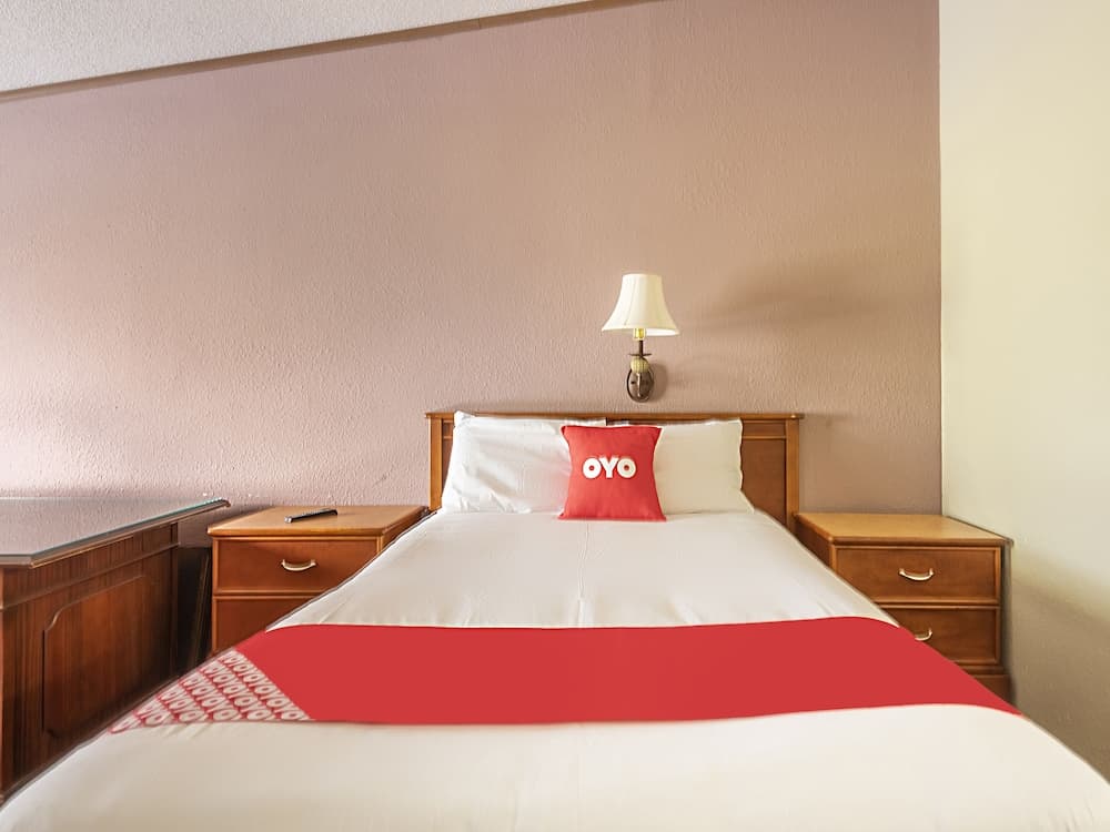 OYO Hotel Daleville AL Hwy 84