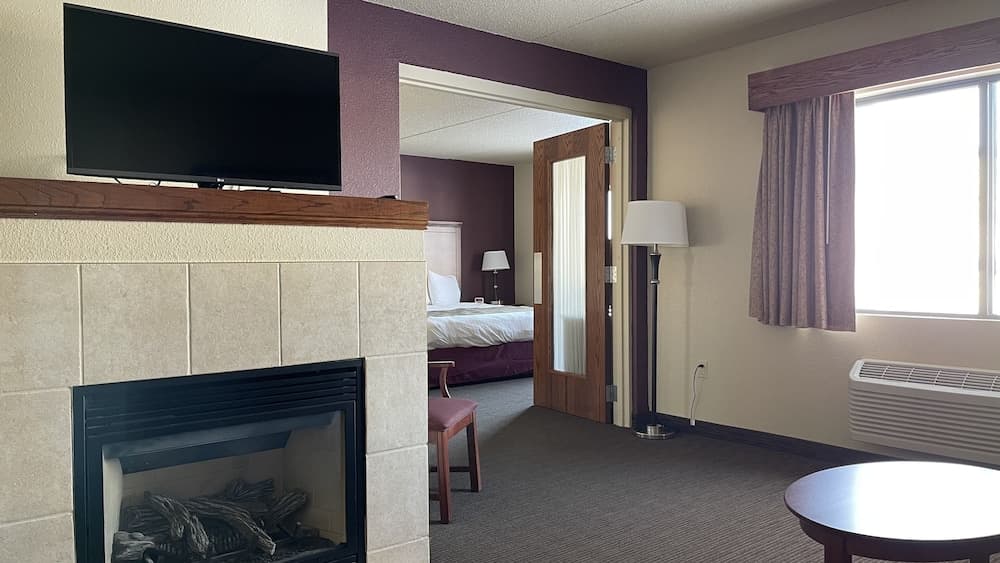 AmericInn by Wyndham New London