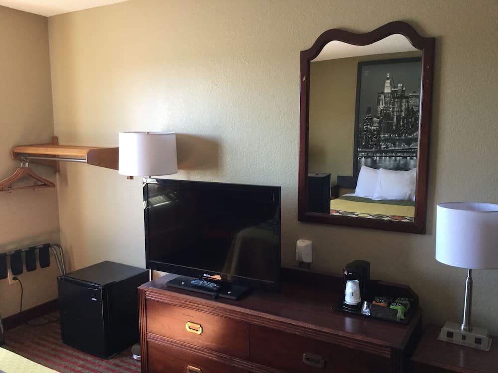 Super 8 by Wyndham Amsterdam