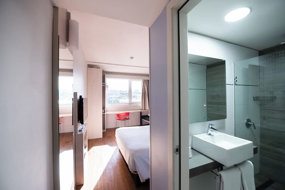 Hotel ibis Montevideo Rambla