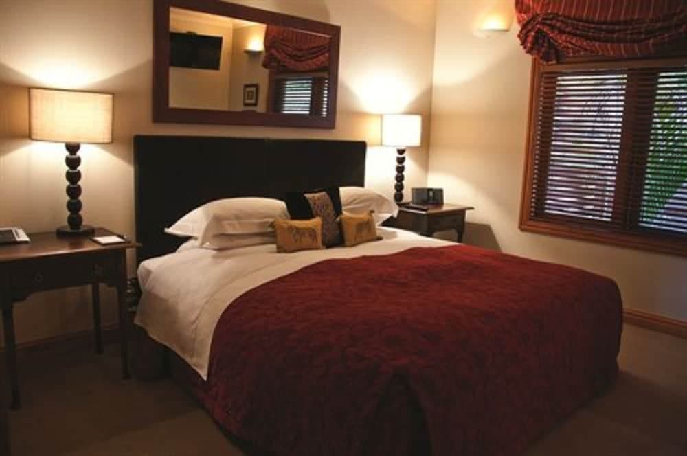 Treetops Lodge & Estate