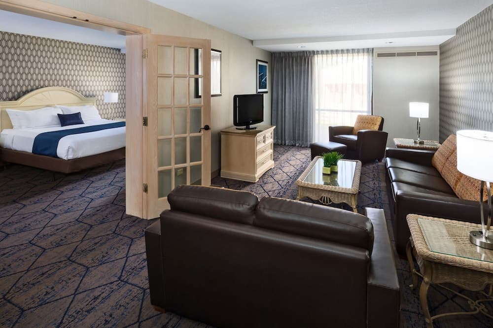 Lake Okoboji Resort & Conference Center