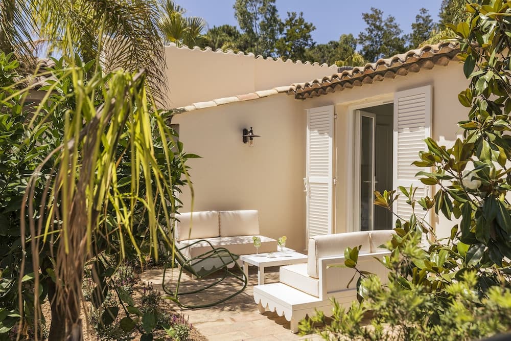 Hôtel La Tartane Saint -Tropez