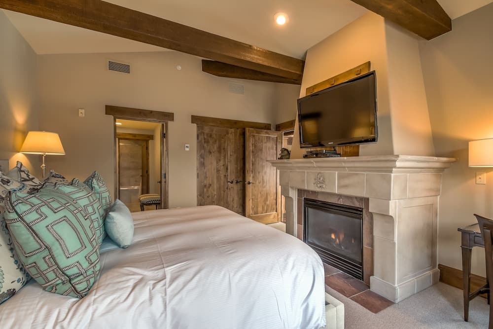 The Chateaux Deer Valley