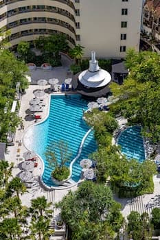 The Royal Paradise Hotel & Spa