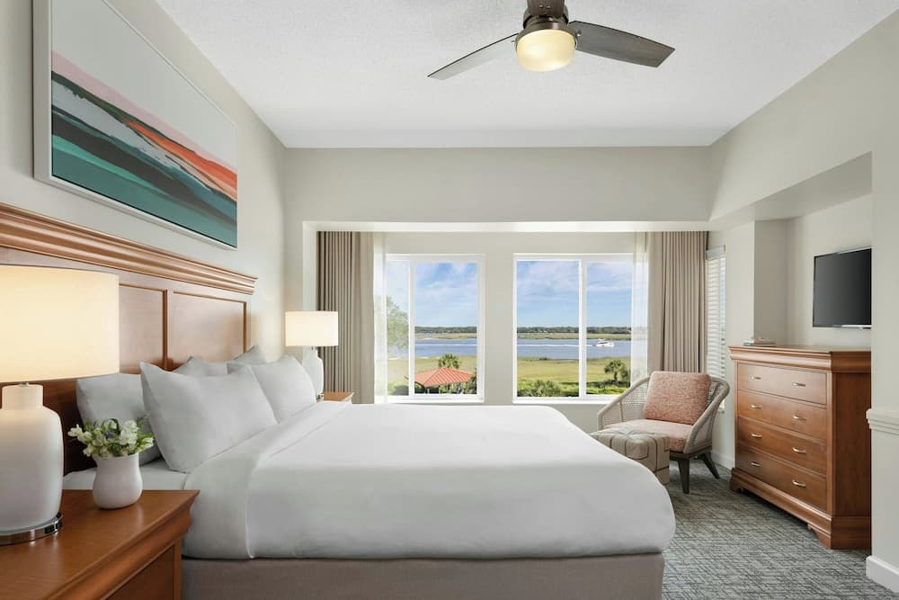 Marriott's Harbour Point and Sunset Pointe at Shelter Cove