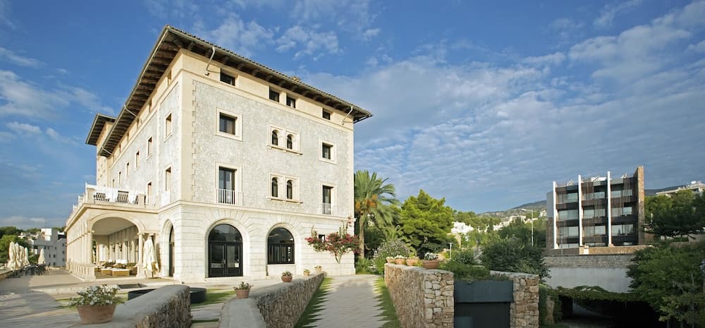 hotel image