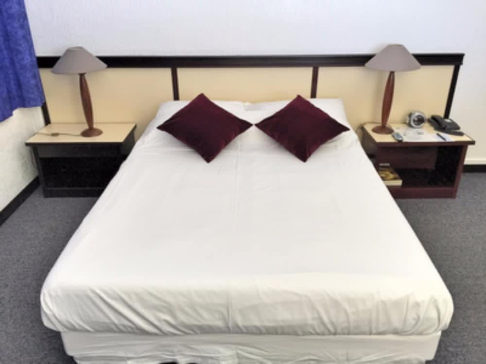 Hotel Le Paris Noumea