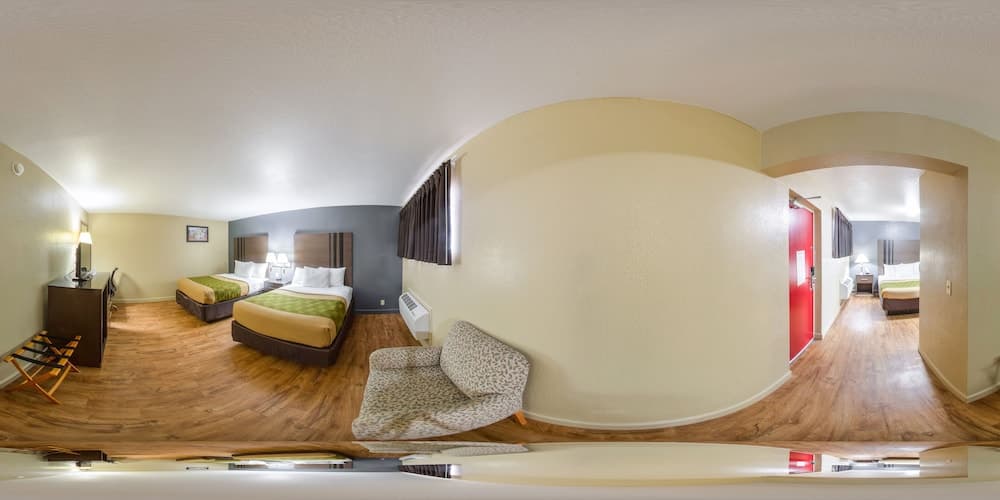 Econolodge Inn & Suites