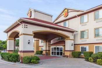 Super 8 by Wyndham Hillsboro TX