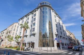 Goldstar Suites Nice