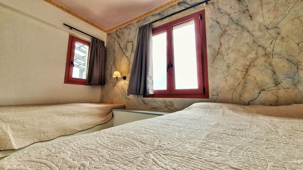 Korifi Suites Collection - Adults Only