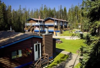 Sunwapta Falls Rocky Mountain Lodge