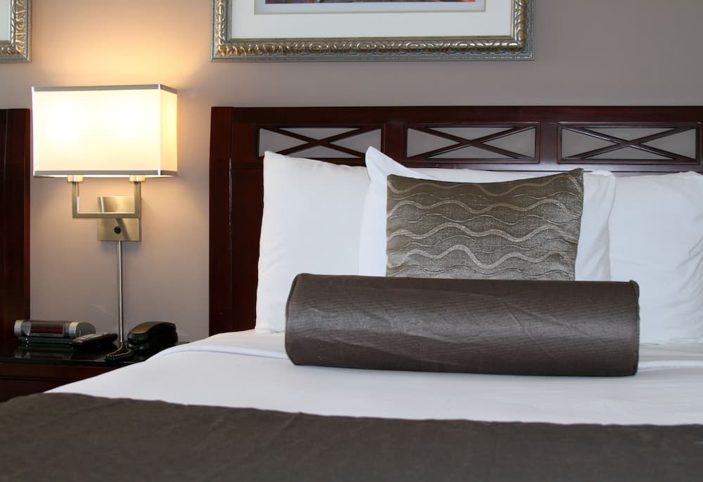 Red Lion Inn and Suites