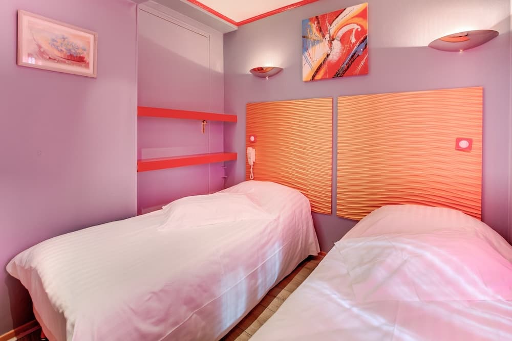 Hotel Maubeuge Gare du Nord