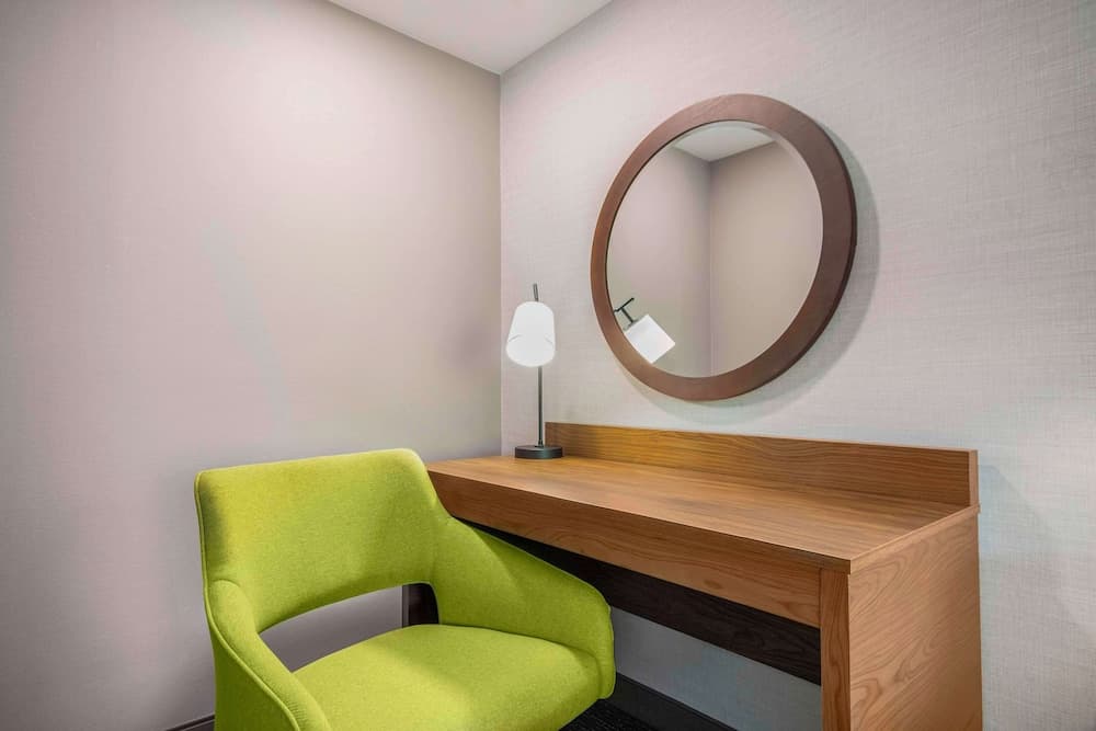 Hampton Inn East Aurora