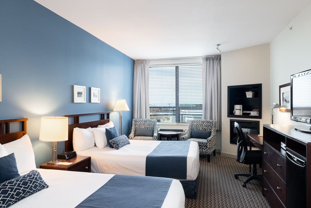 Ocean Promenade Hotel