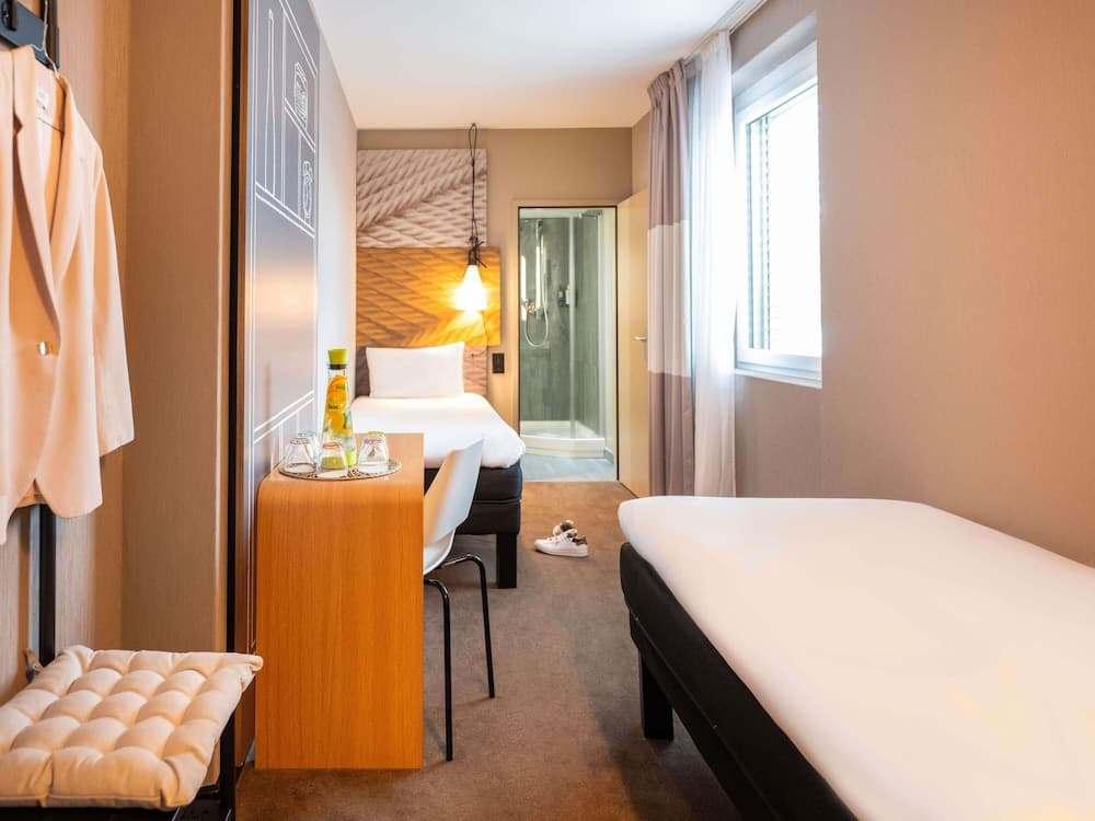 ibis Geneve Centre Lac