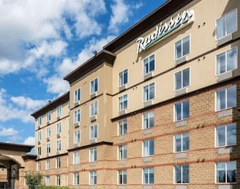 Radisson Hotel & Suites Fort McMurray