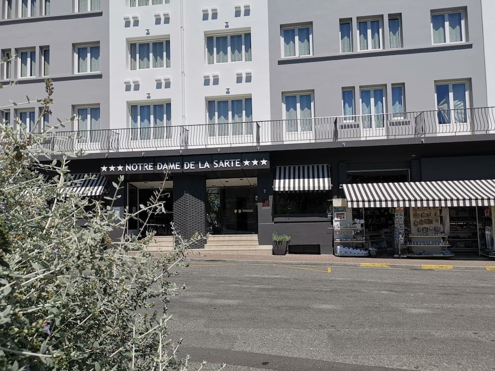 hotel image