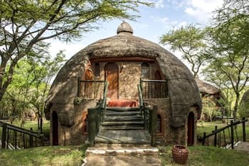 Serengeti Serena Safari Lodge