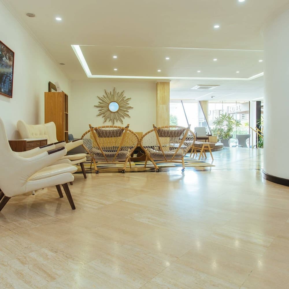 Golden Beach Resort And Spa