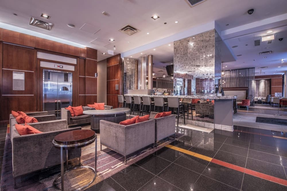 Courtyard by Marriott Chicago Magnificent Mile