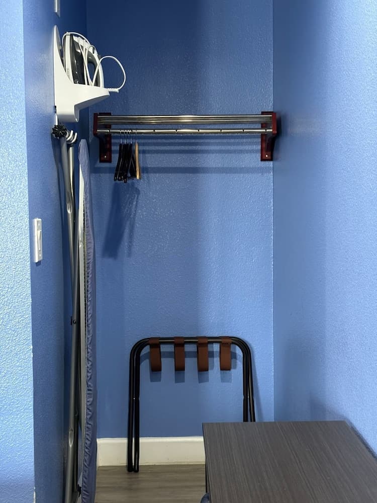 Monterey Fireplace Inn